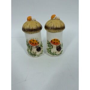 Merry Mushroom Salt & Pepper Shaker Set MCM 1970s Sears Roebuck Vintage